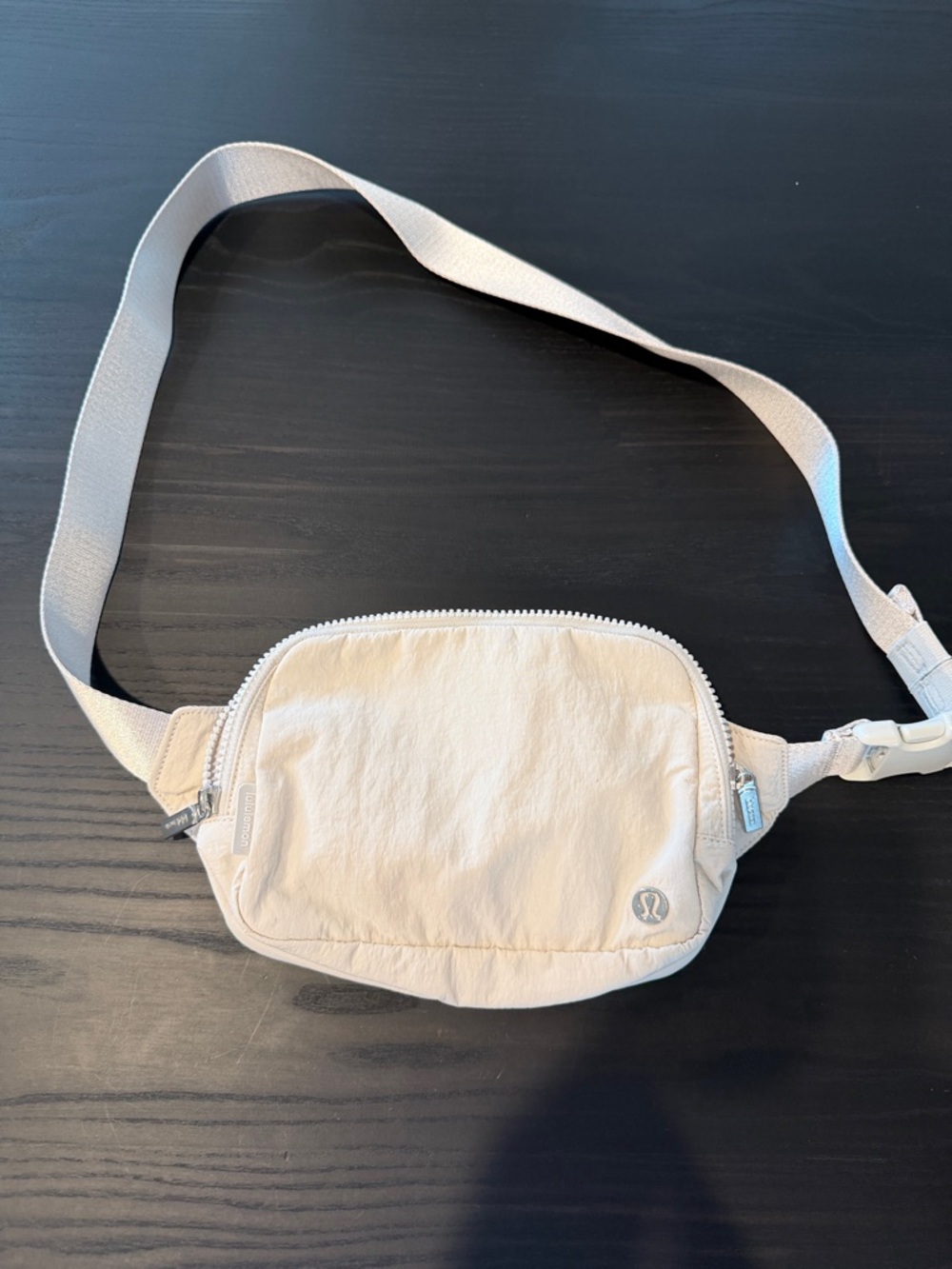 lululemon athletica Men’s Beige Waist Pack
